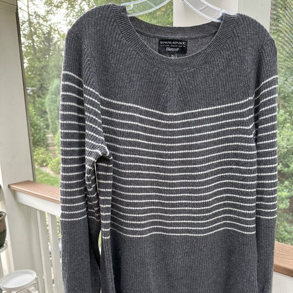 Banana Republic Merino Cashmere Blend Sweater - Italian Yarn by Filpucci Sweater - Picture 2 of 10